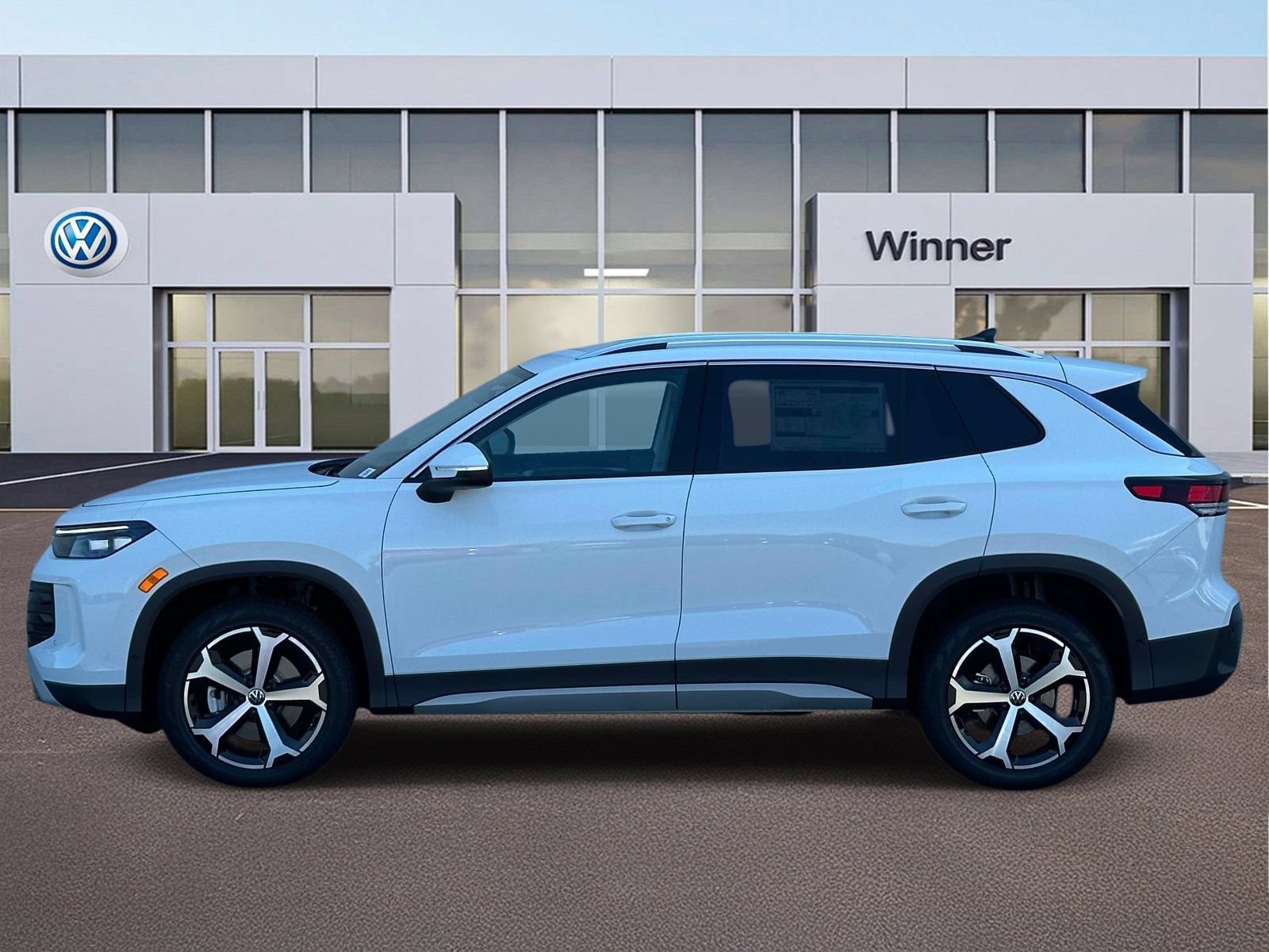 New 2026 Volkswagen Tiguan SE AWD/4WD image 2