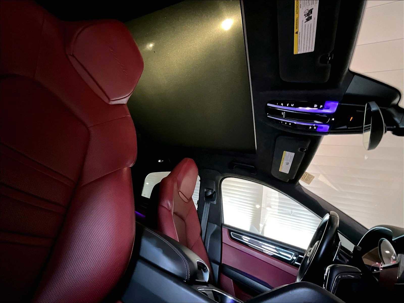 Used 2022 Porsche Cayenne Turbo w/ Premium Package Plus (PI3) image 25