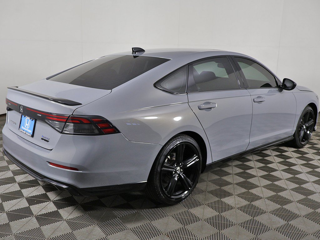 Used 2024 Honda Accord Sport image 10