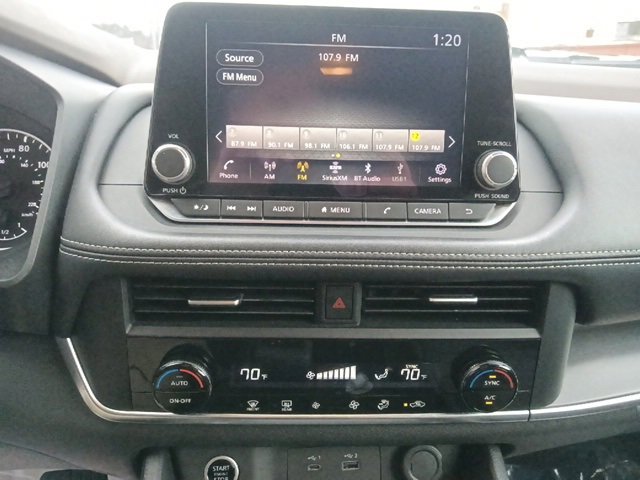 Used 2023 Nissan Rogue SV image 21