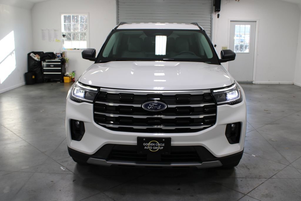 New 2026 Ford Explorer Active w/ Active Comfort Package image 2