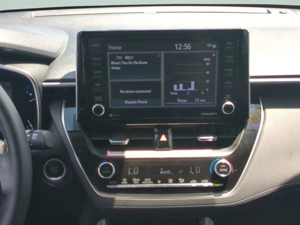 Used 2022 Toyota Corolla Cross XLE FWD image 15