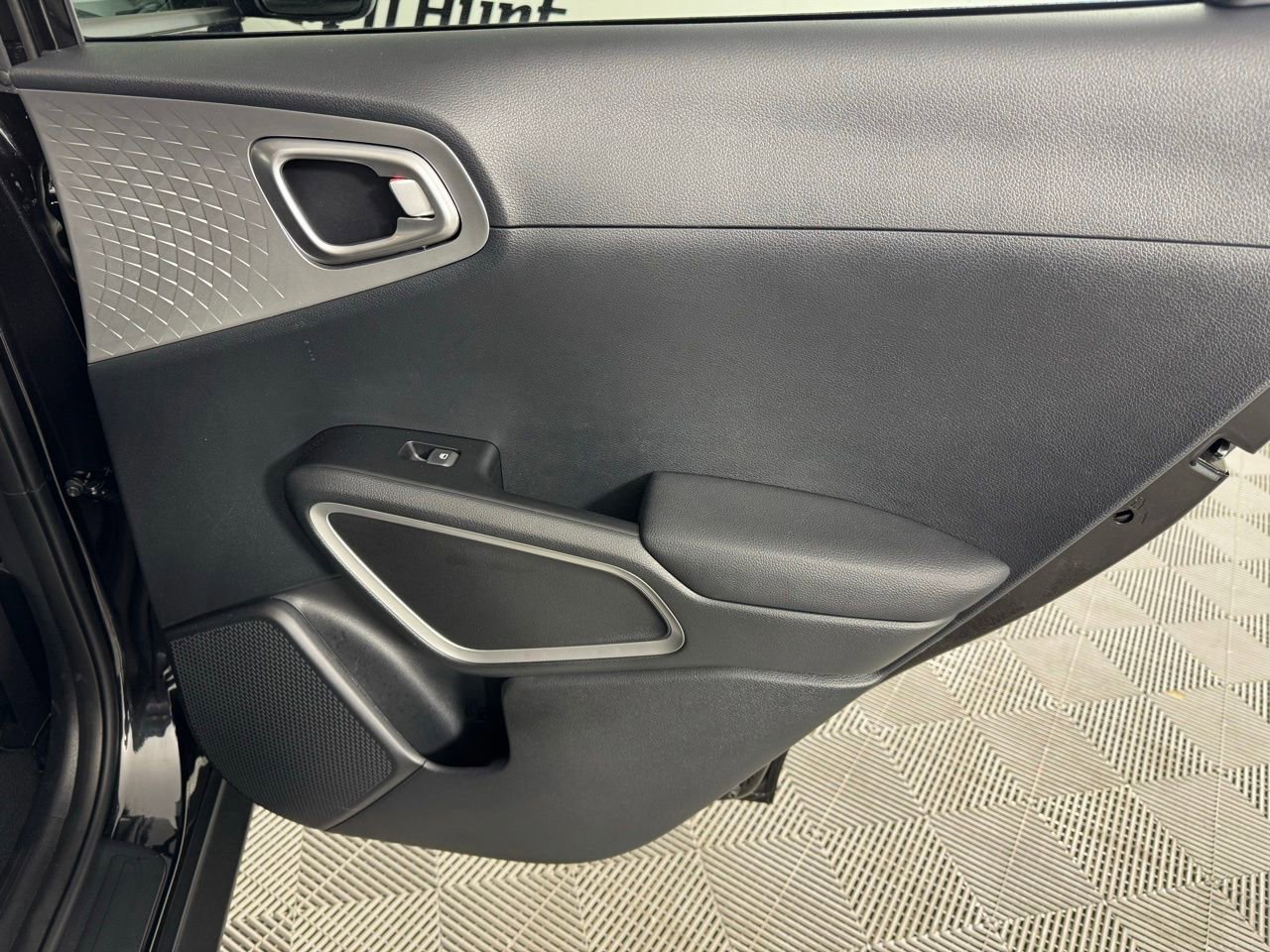 Used 2025 Kia Soul LX w/ LX Technology Package image 24