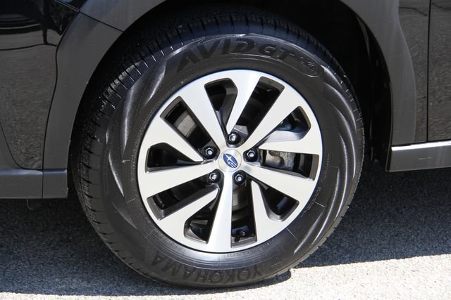 Used 2025 Subaru Outback Premium AWD/4WD image 14