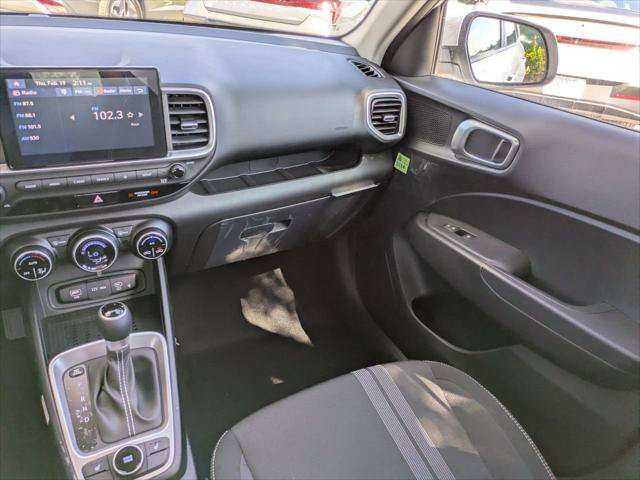New 2026 Hyundai Venue SEL FWD image 36