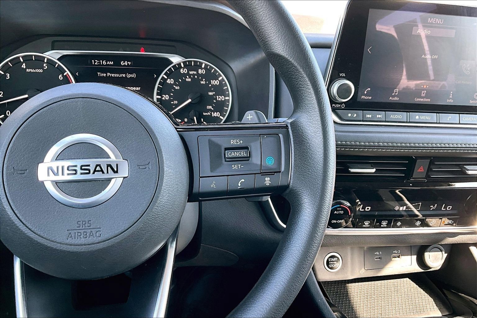 Used 2021 Nissan Rogue SV image 12