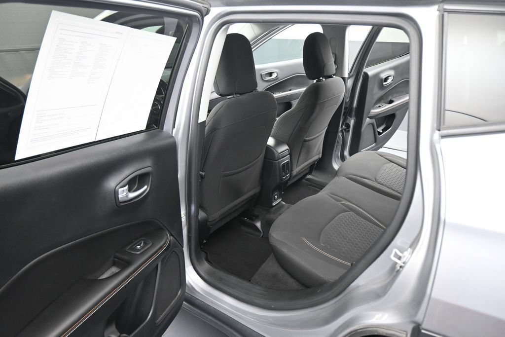 Used 2018 Jeep Compass Sport AWD/4WD image 41