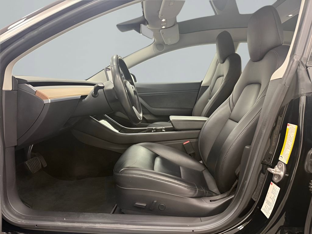 Used 2018 Tesla Model 3 Long Range RWD image 11