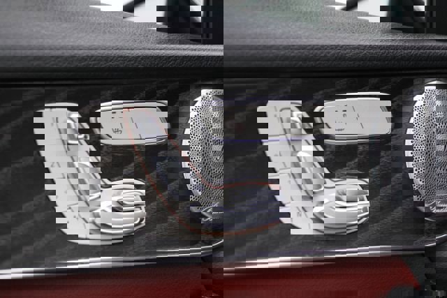 Used 2018 Mercedes-Benz GLC 300 4MATIC w/ AMG Line image 10