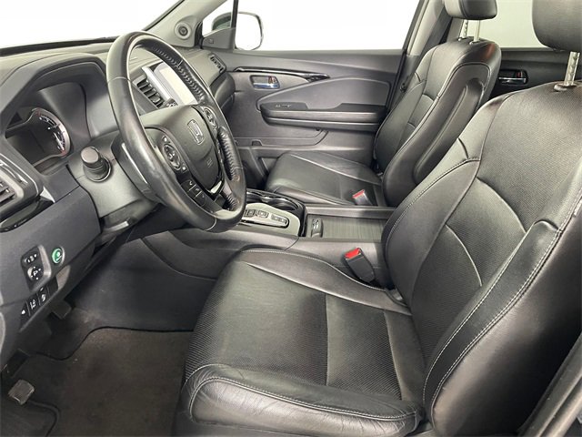 Used 2016 Honda Pilot Elite image 2