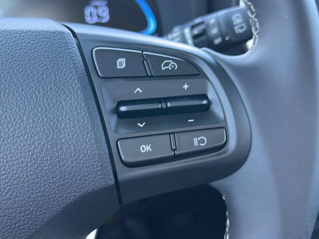 Used 2026 Hyundai Venue SEL FWD image 22