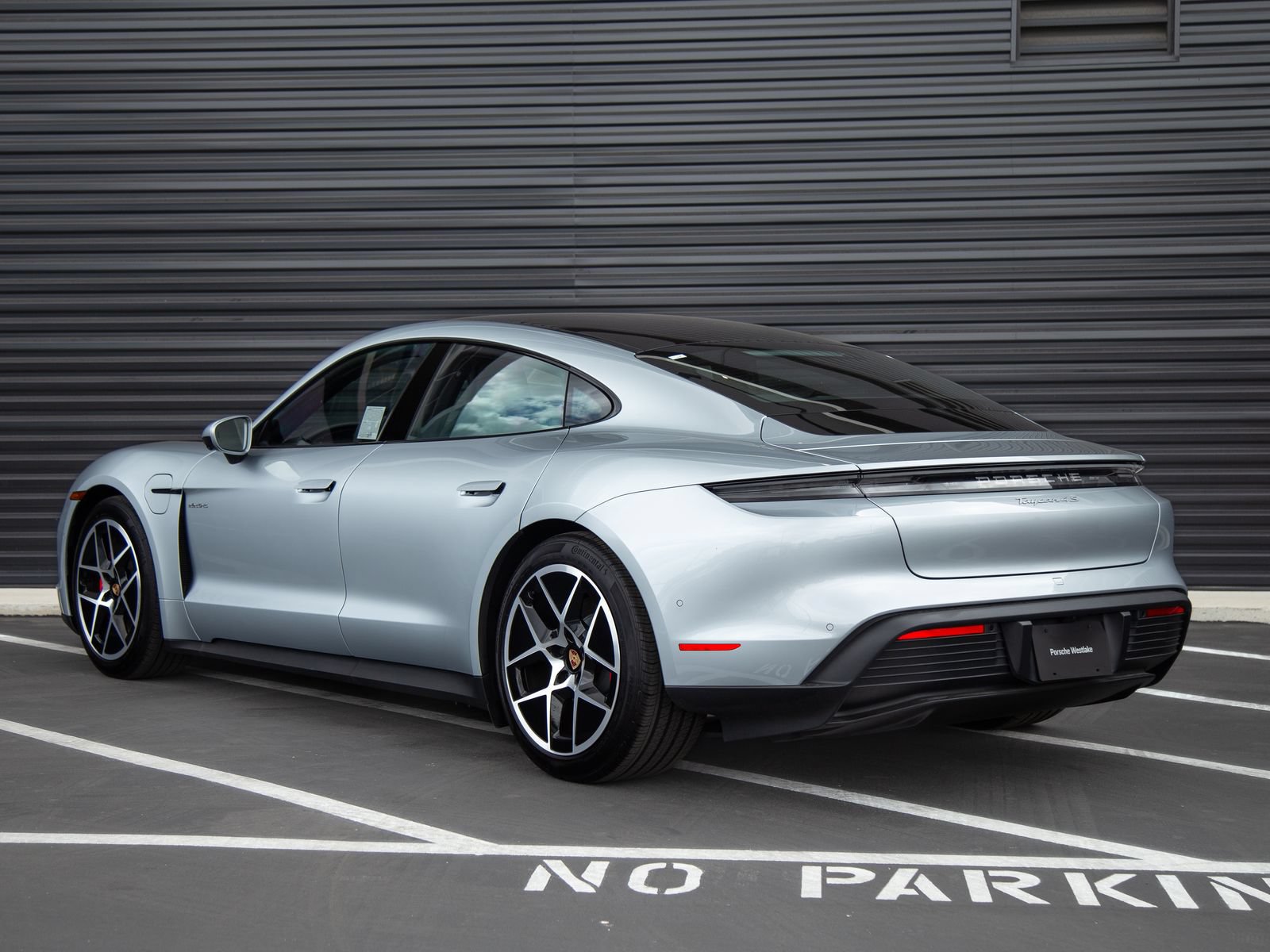 Used 2026 Porsche Taycan 4S AWD/4WD image 3