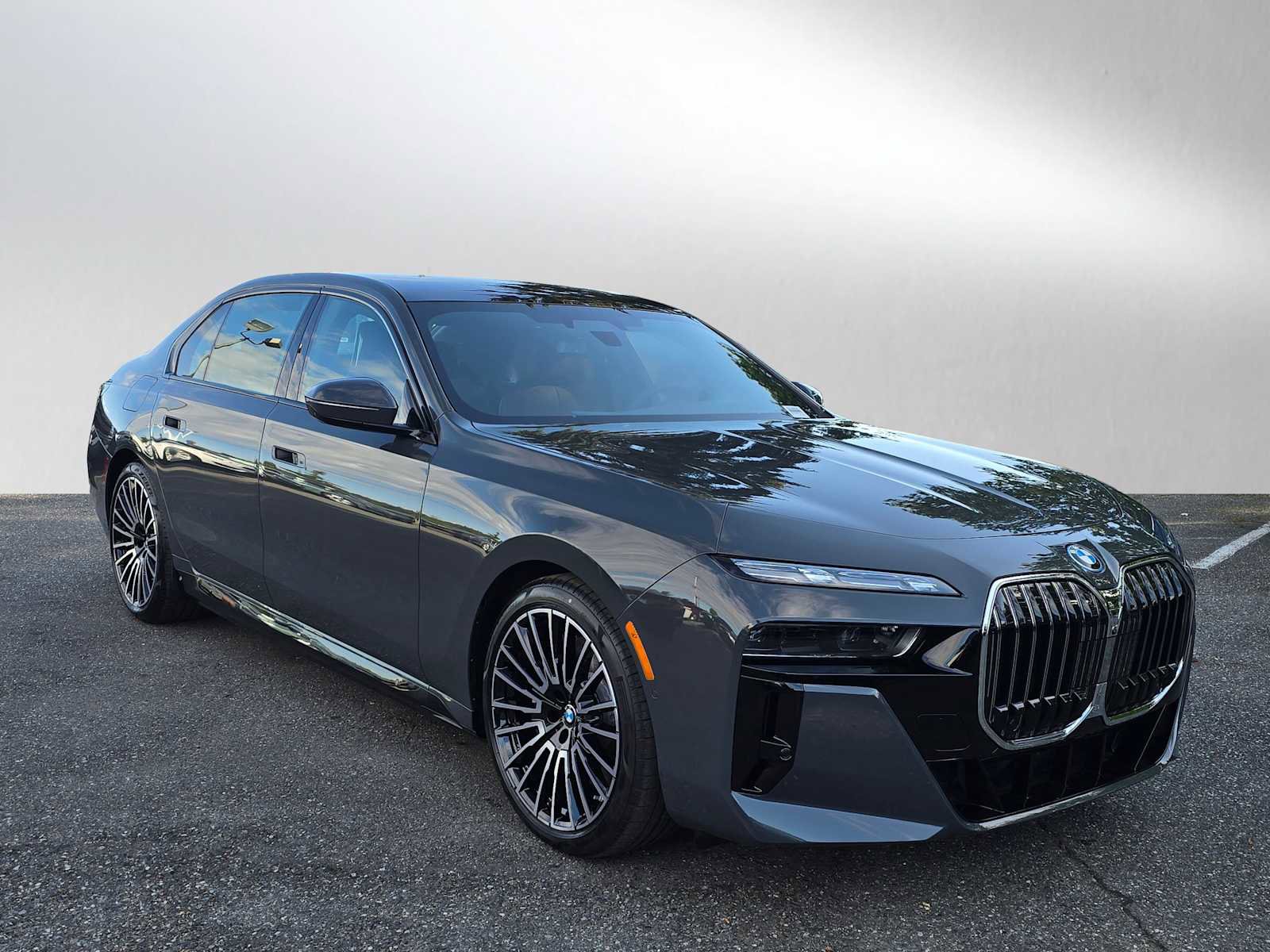 New 2025 BMW 750e xDrive 750e xDrive w/ Executive Package image 7