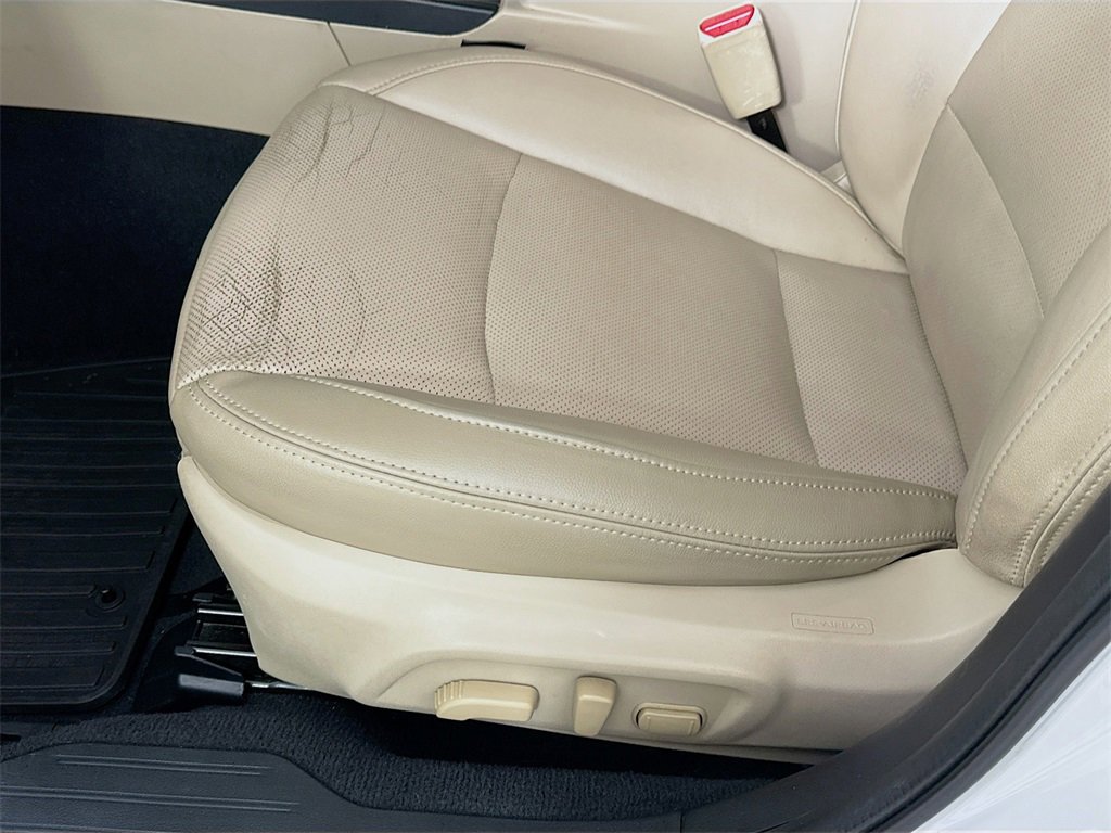 Used 2016 Subaru Outback 2.5i Limited image 9