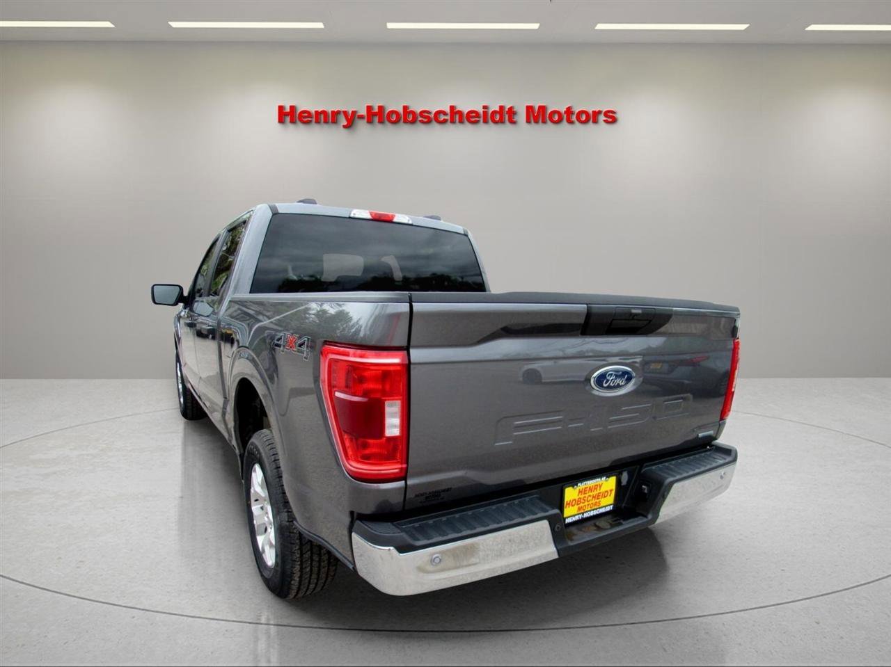 Used 2023 Ford F150 XLT AWD/4WD image 11