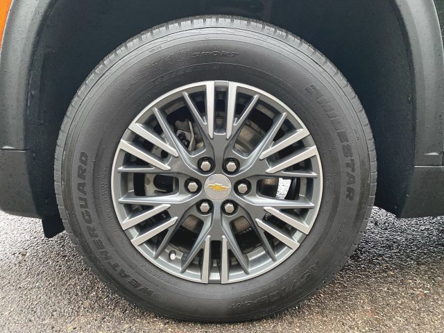Used 2024 Chevrolet Traverse LT FWD image 32
