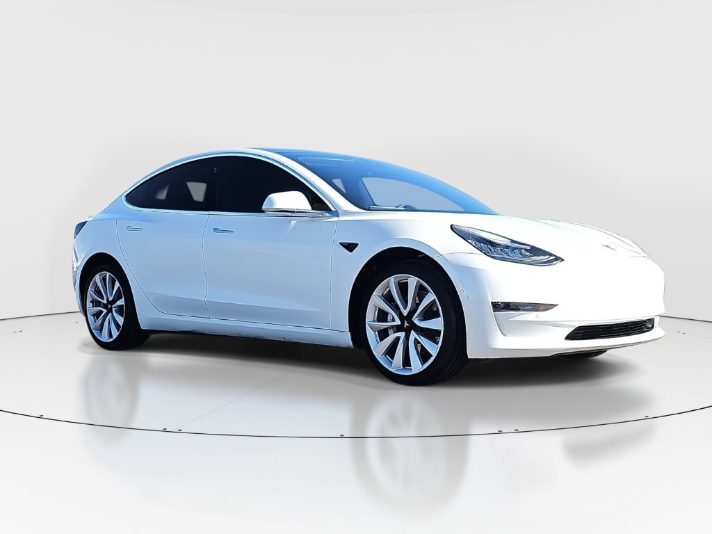 Used 2019 Tesla Model 3 Standard Range RWD image 3