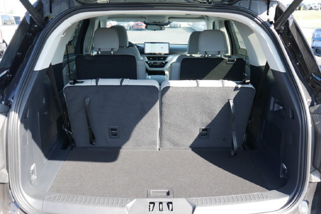 New 2026 Ford Explorer Active w/ Active Comfort Package AWD/4WD image 12