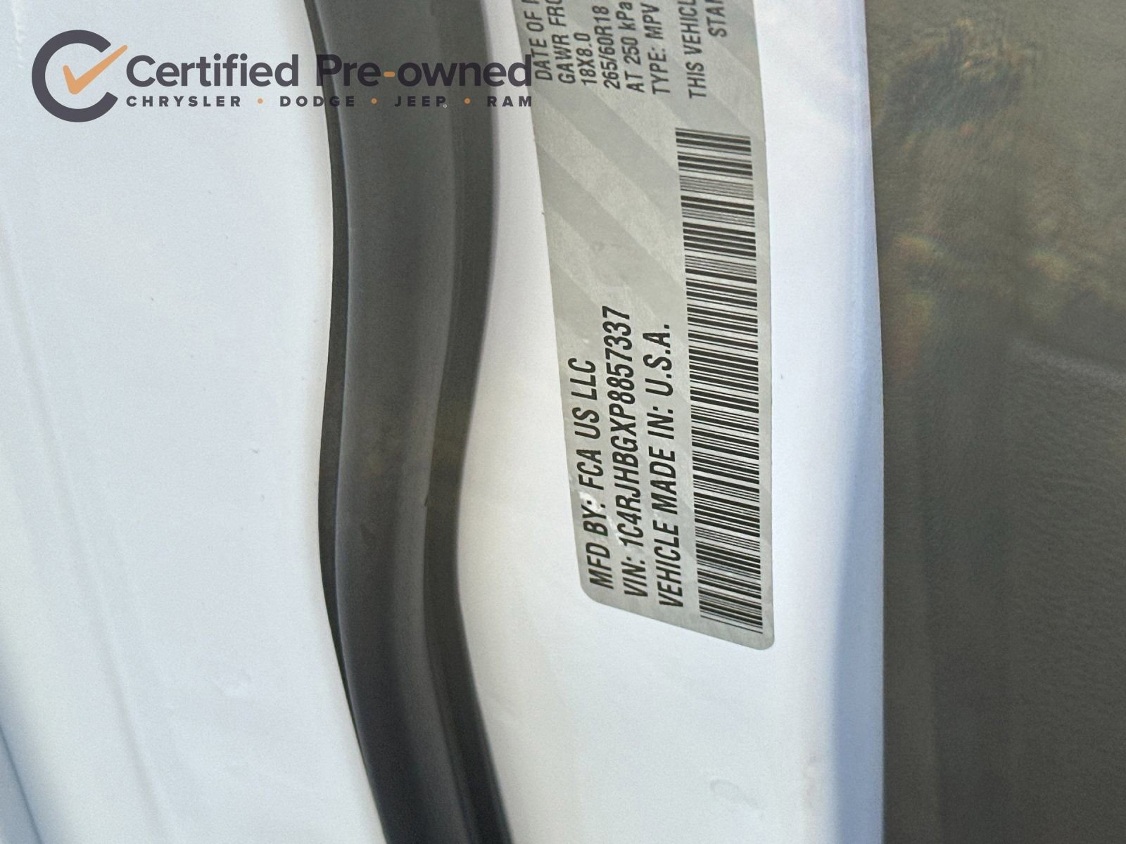 Used 2023 Jeep Grand Cherokee Limited image 31