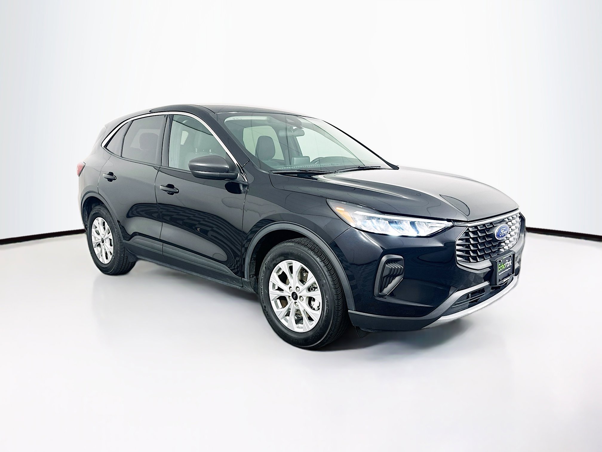 Used 2024 Ford Escape Active FWD image 3