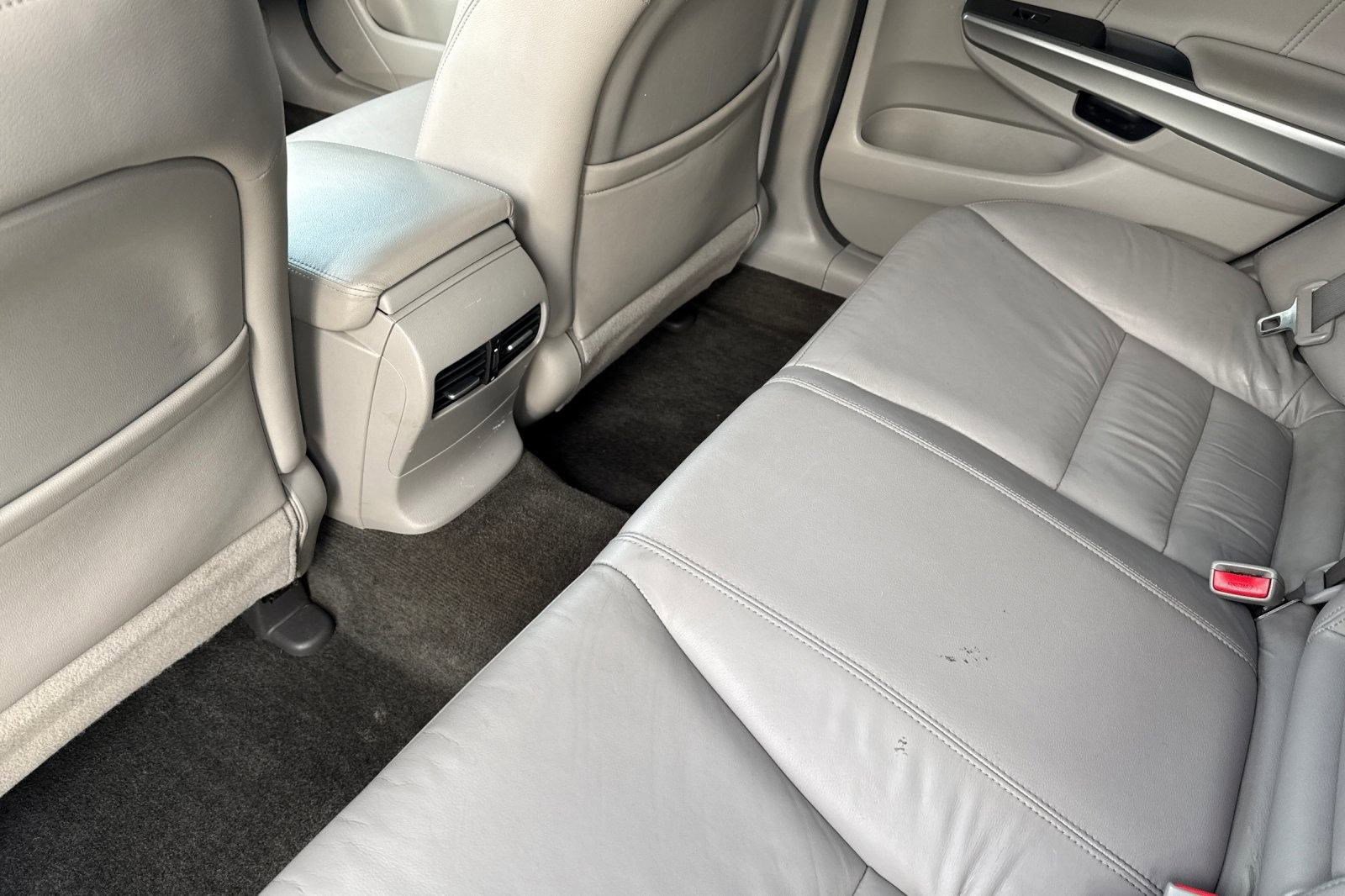 Used 2010 Honda Accord EX-L image 24