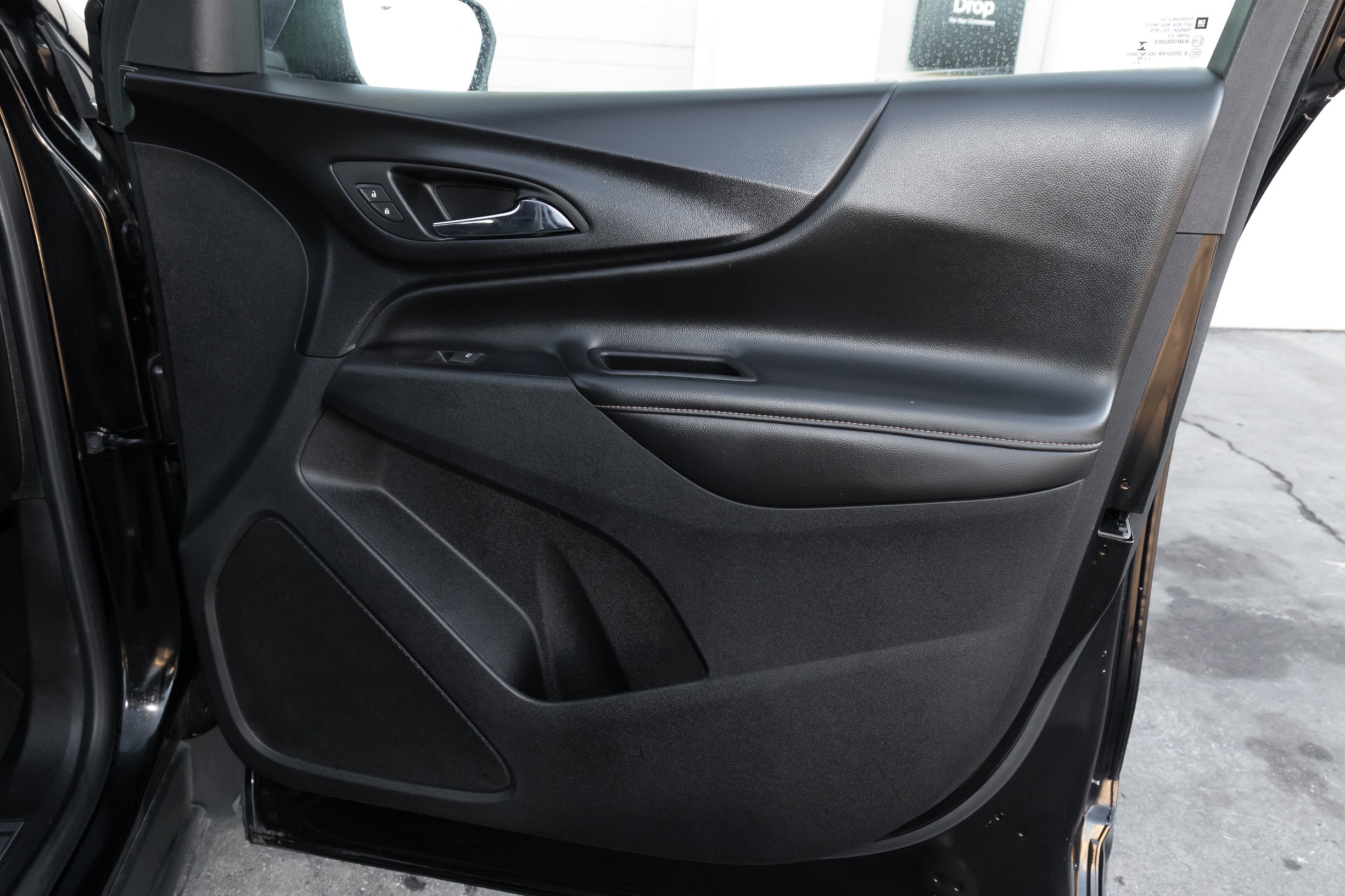 Used 2019 Chevrolet Equinox Premier image 17
