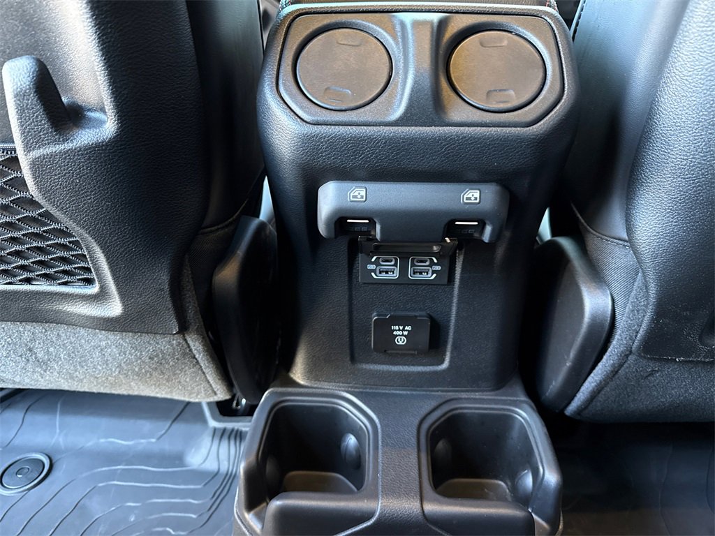 Used 2025 Jeep Gladiator Rubicon w/ Safety Group image 13