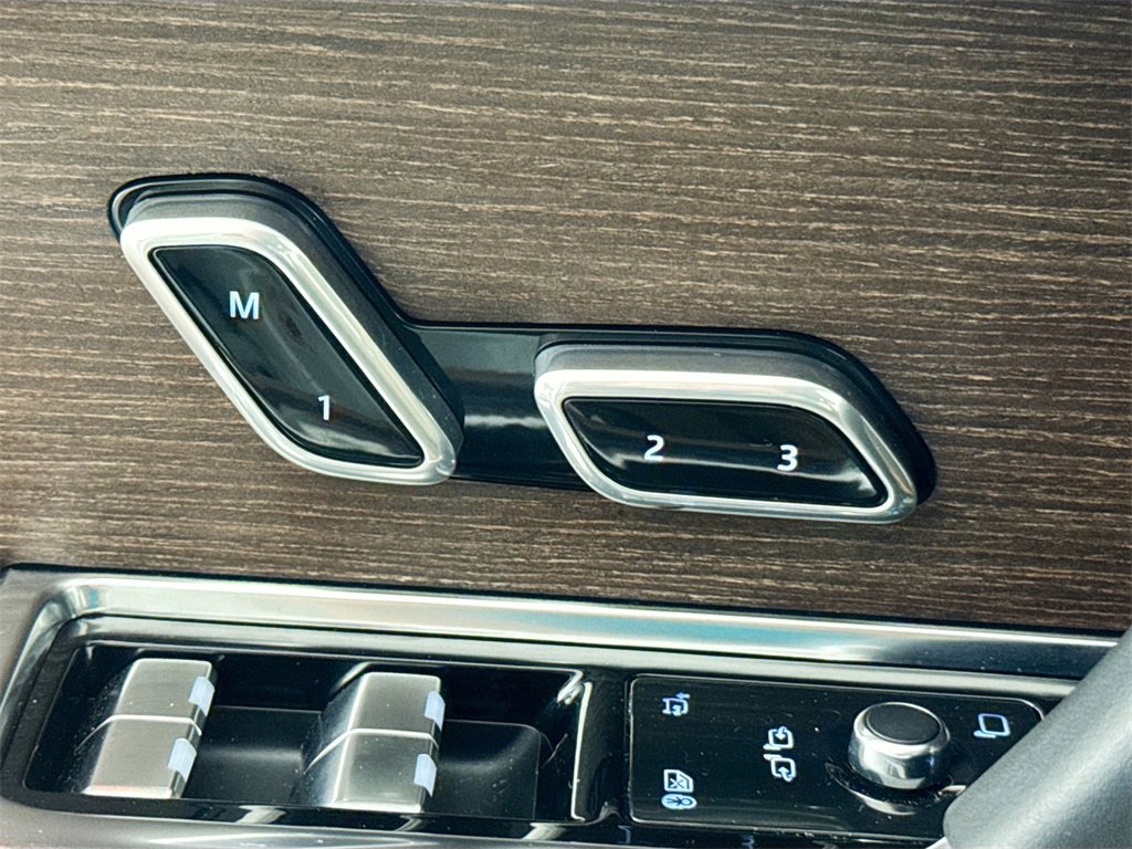 Used 2023 Land Rover Range Rover SE image 21