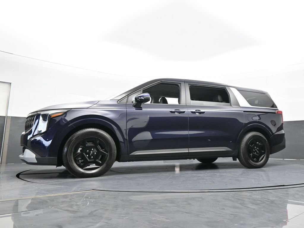 Used 2025 Kia Carnival image 60