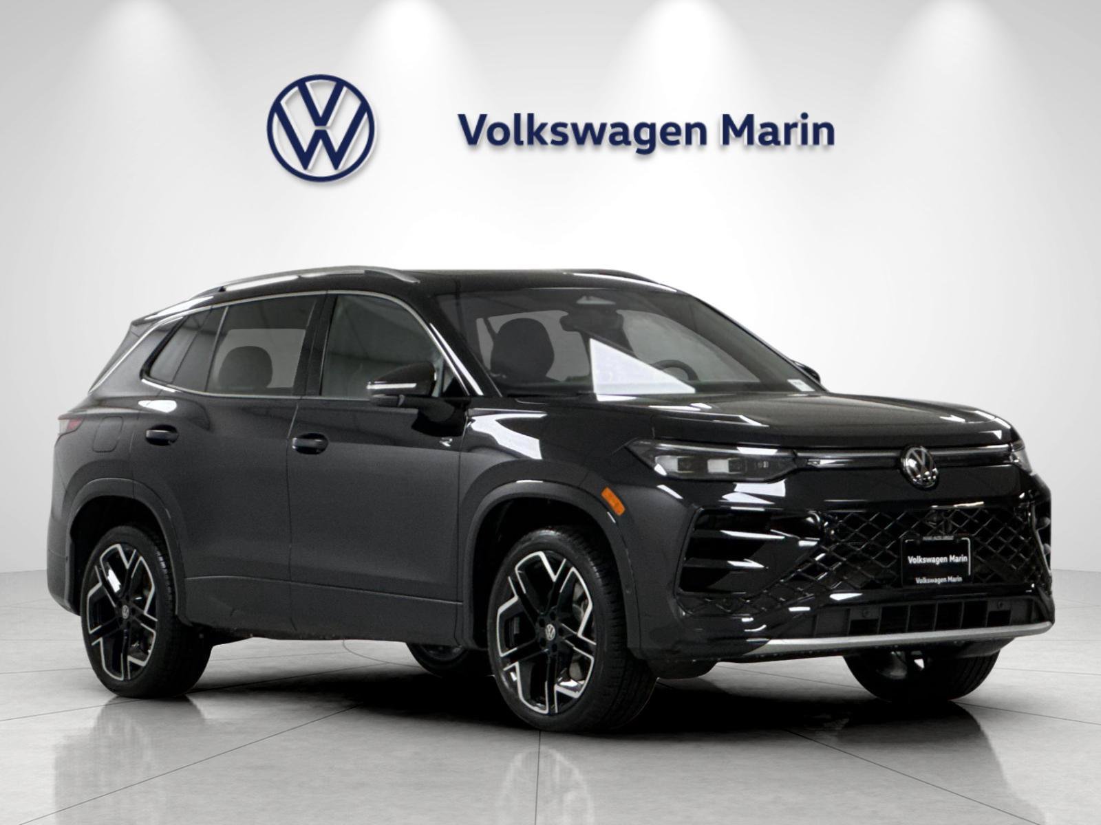 New 2026 Volkswagen Tiguan SEL R-Line AWD/4WD image 7