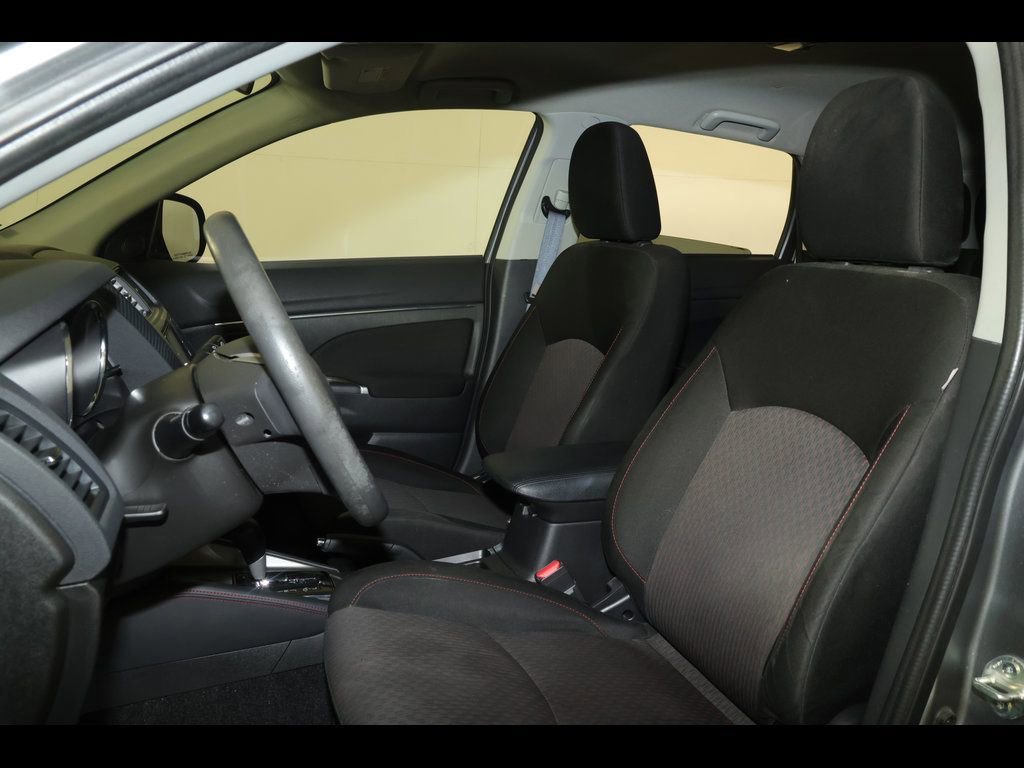Used 2018 Mitsubishi Outlander Sport ES FWD image 12
