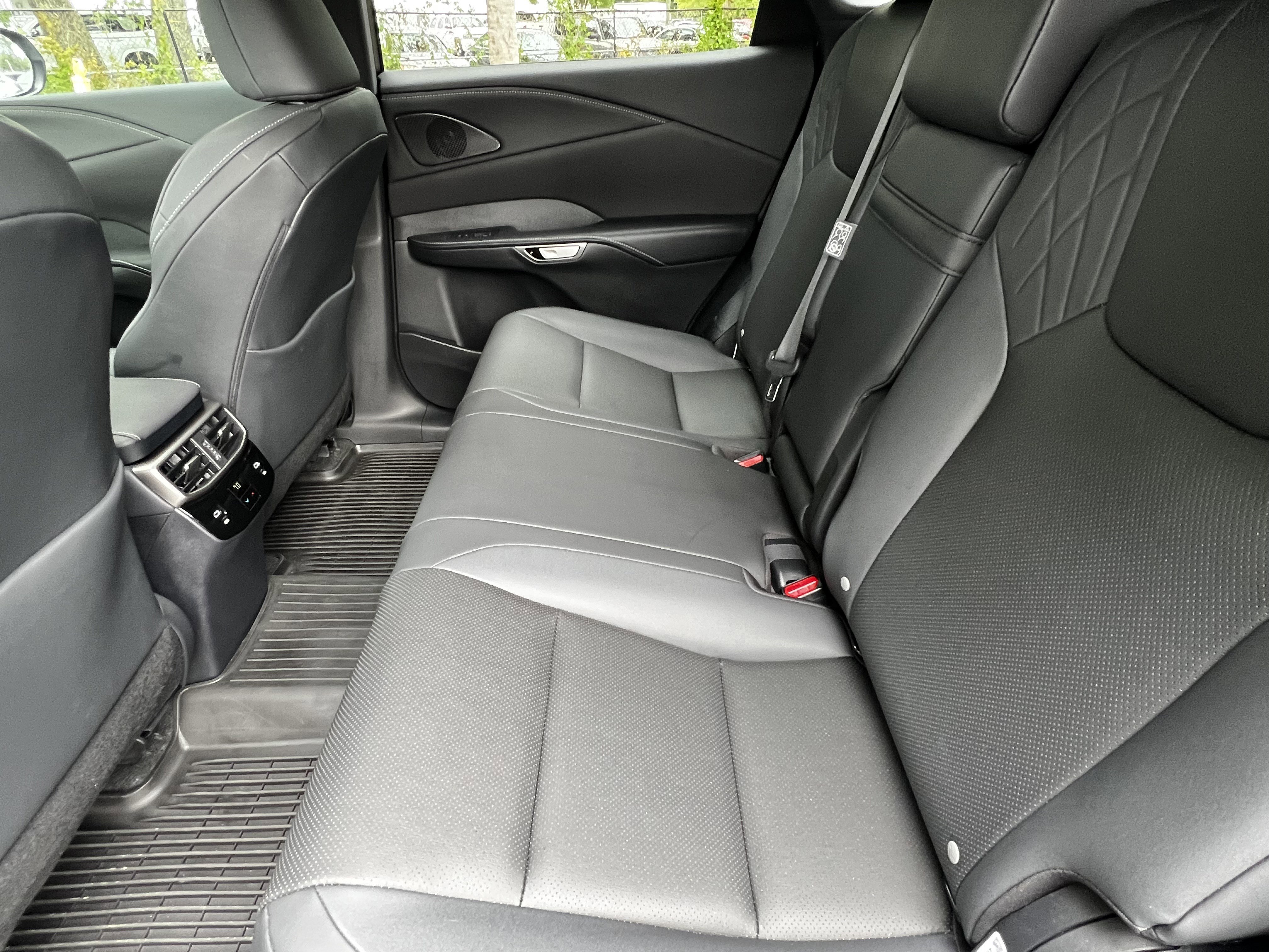 Used 2024 Lexus RX 350h w/ Convenience Package AWD/4WD image 32