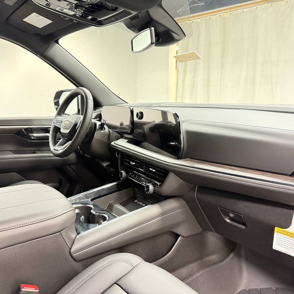 New 2026 Chevrolet Suburban LT w/ Comfort Package image 17