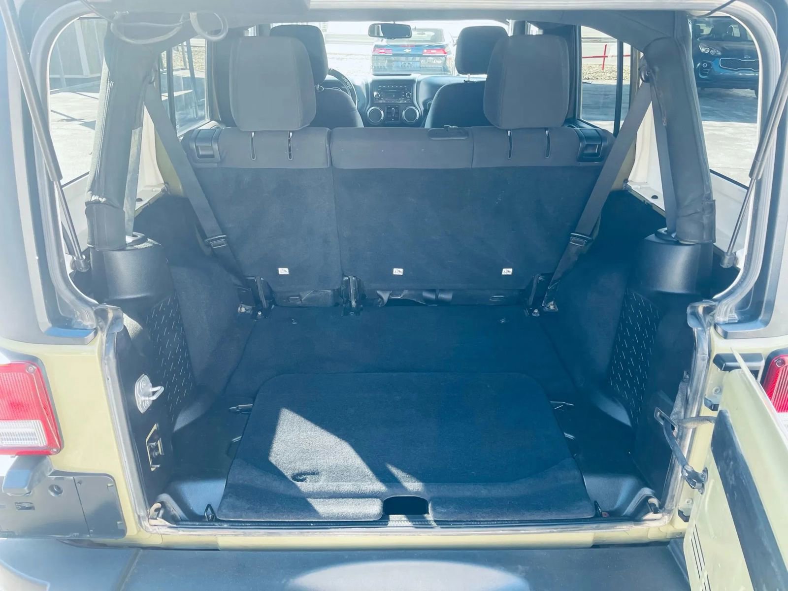 Used 2013 Jeep Wrangler Unlimited Sport image 25