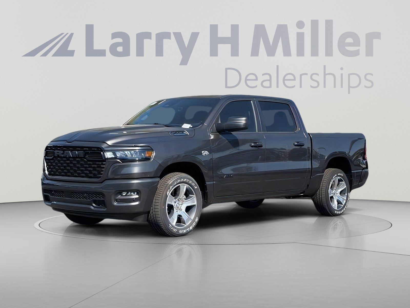 New 2026 RAM 1500 Express RWD image 2