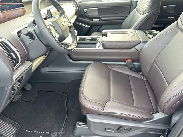 New 2025 Ford Expedition Platinum w/ Platinum Ultimate Package image 23