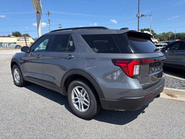 New 2027 Ford Explorer Active RWD image 8