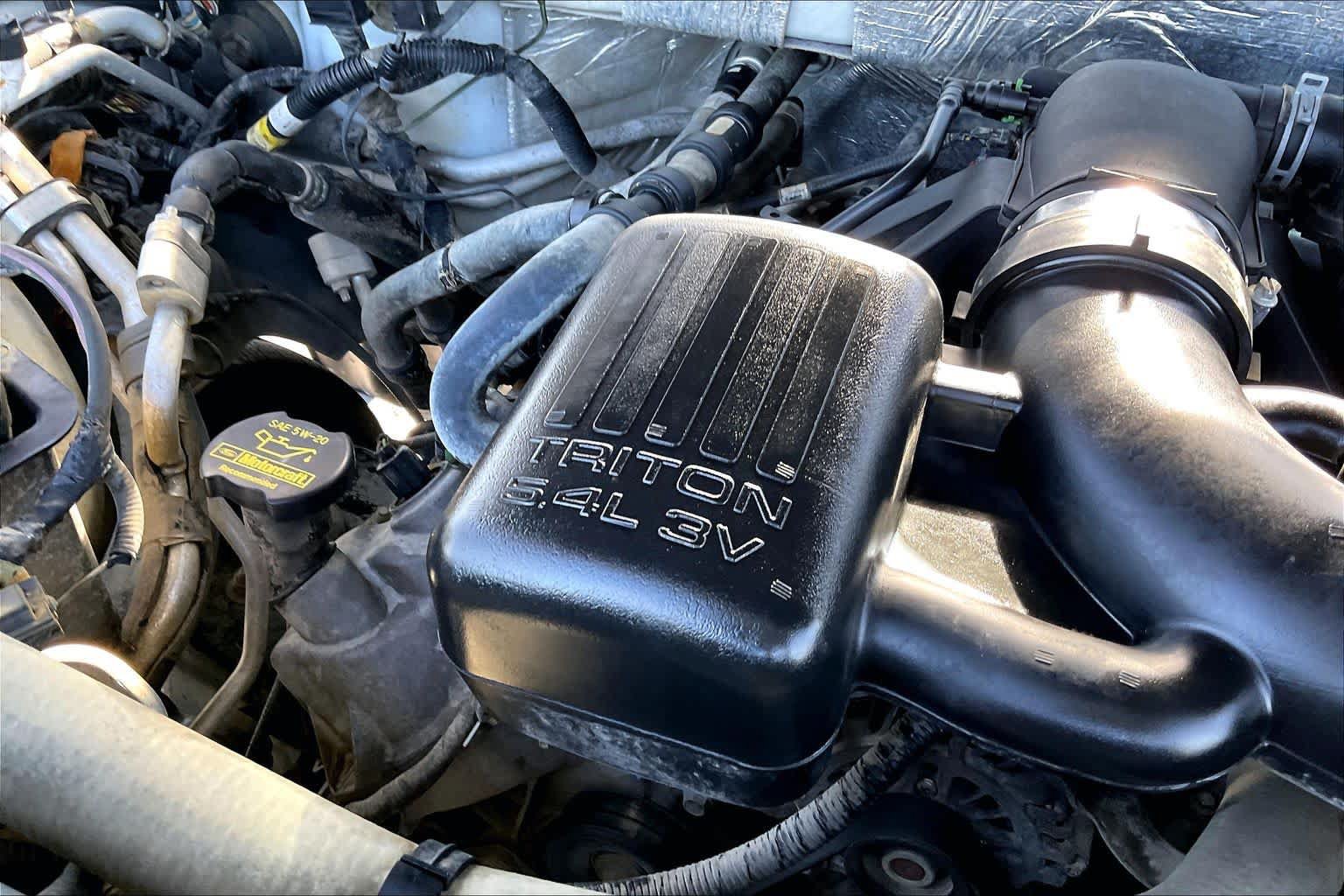 Used 2011 Ford Expedition Limited RWD image 28