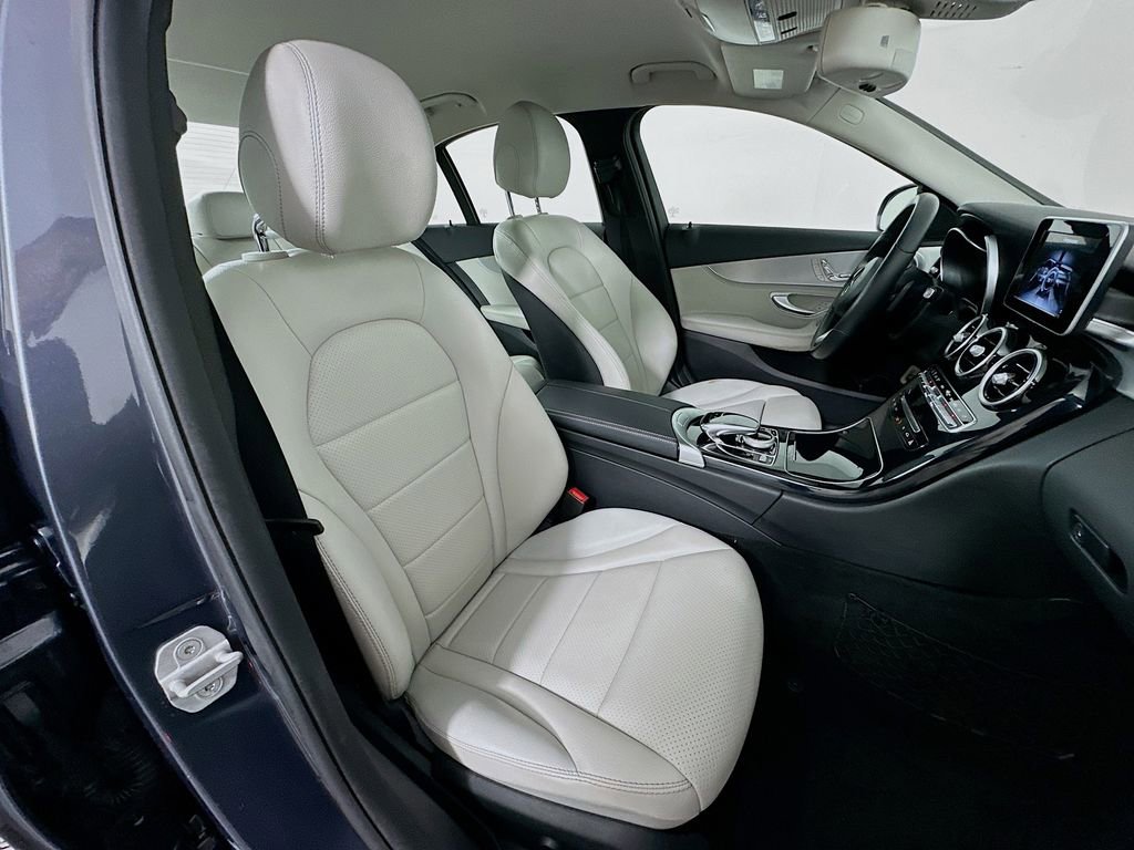Used 2015 Mercedes-Benz C 300 Sedan image 27