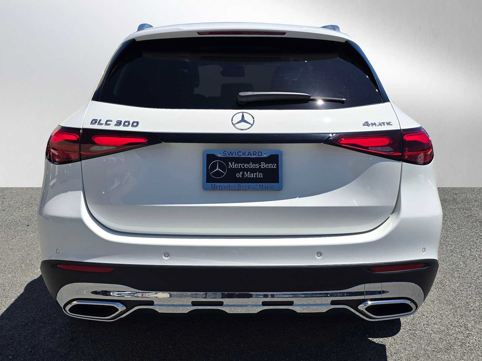 Used 2026 Mercedes-Benz GLC 300 4MATIC image 4