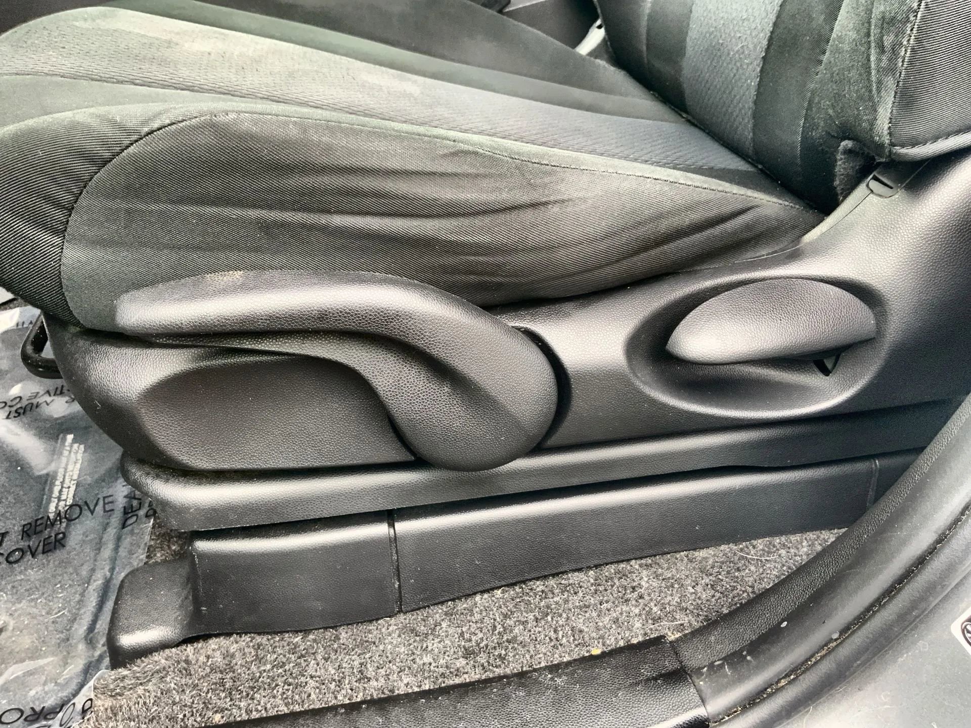 Used 2013 MAZDA MAZDA5 Sport FWD image 14