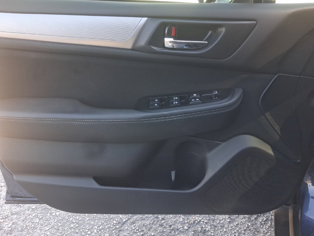 Used 2019 Subaru Outback 2.5i Premium AWD/4WD image 21