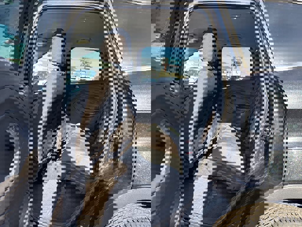 Used 2015 Ford Escape SE image 29