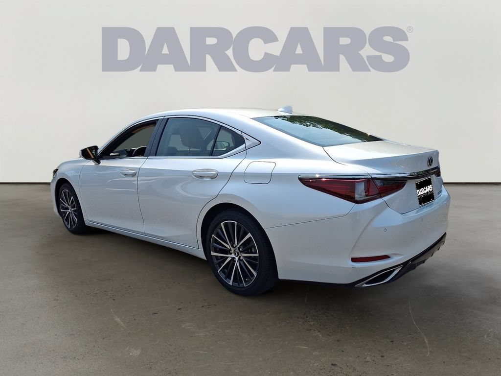 Used 2024 Lexus ES 350 w/ Premium Package FWD image 4