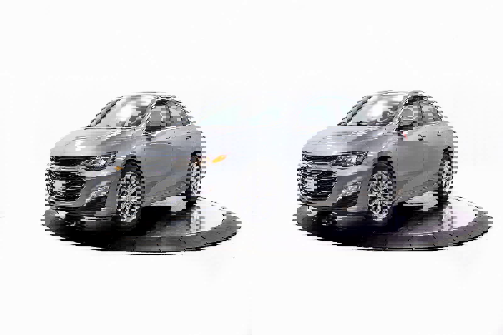 Used 2023 Chevrolet Malibu LT image 1