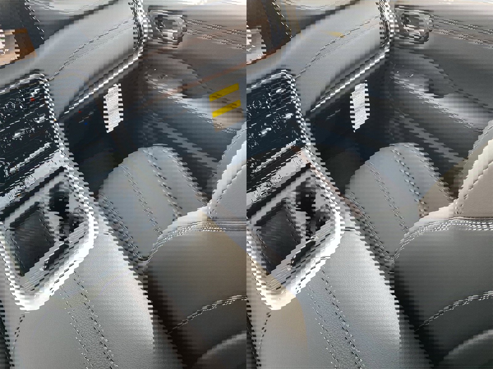 New 2026 Nissan Armada SL image 17