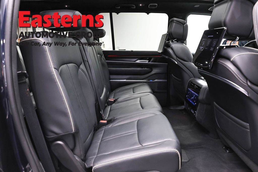 Used 2025 Jeep Grand Wagoneer Series II Obsidian w/ Quick Order Packagew 28T AWD/4WD image 27