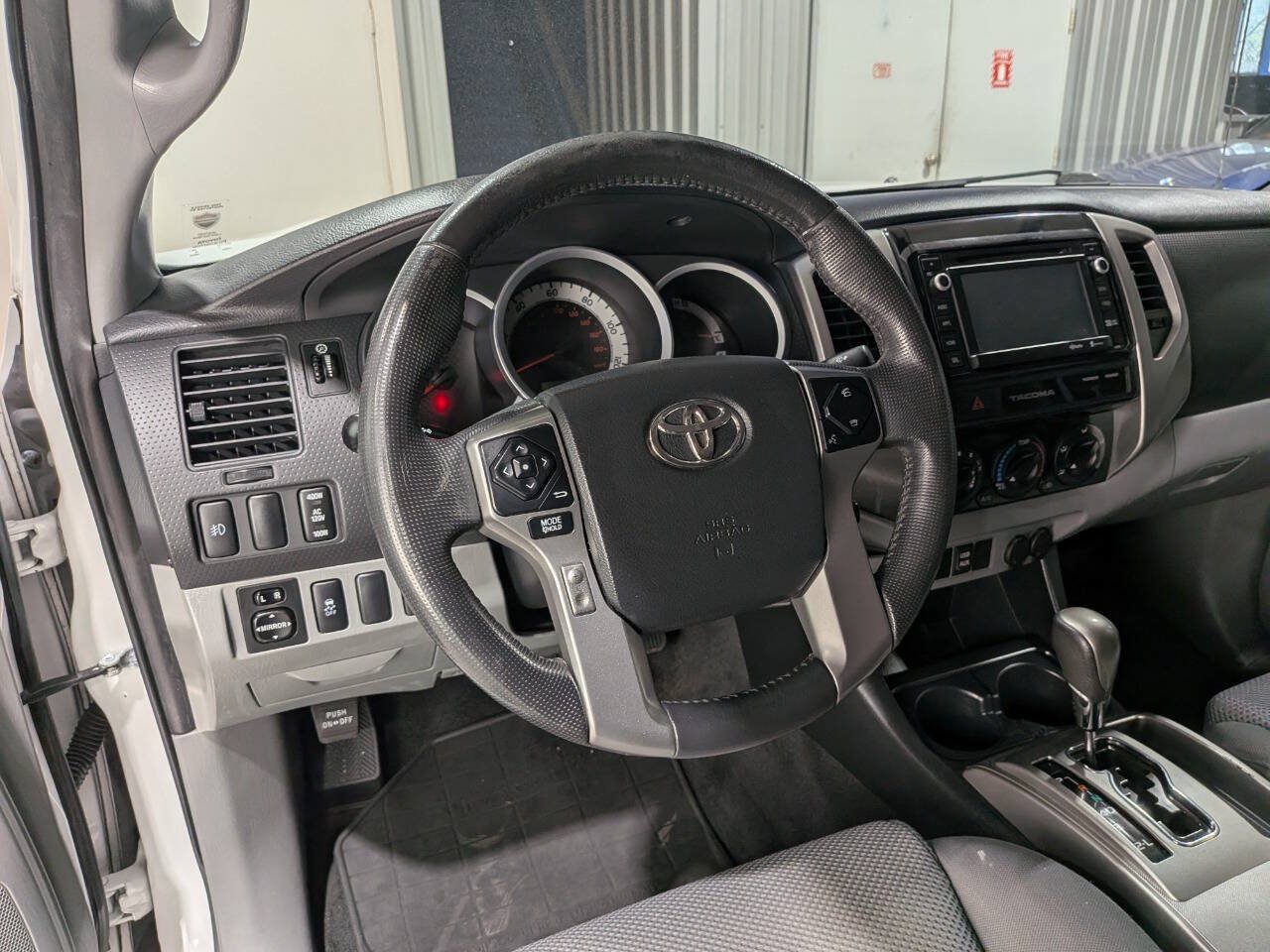 Used 2015 Toyota Tacoma PreRunner w/ TRD Sport Package RWD image 20