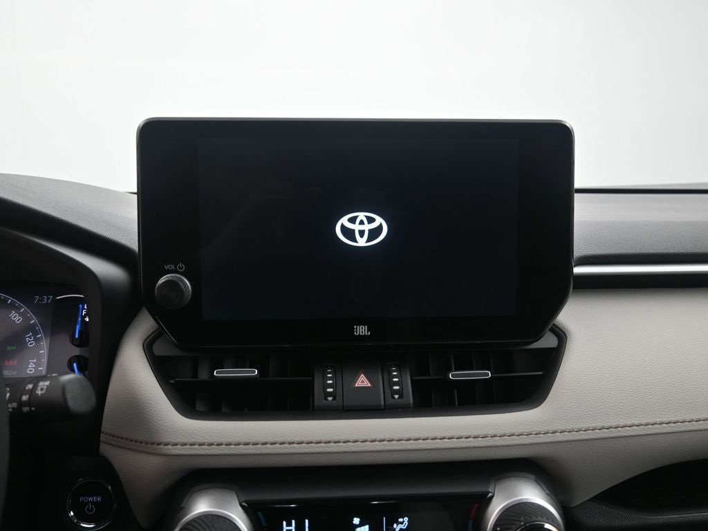 Used 2023 Toyota RAV4 XLE Premium image 10