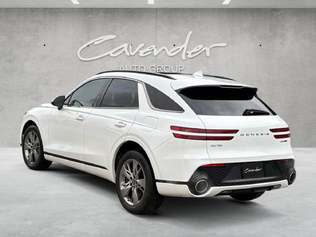 Used 2025 Genesis GV70 3.5T Sport AWD/4WD image 14